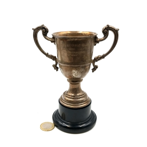 899 - A vintage Dublin sterling silver trophy with an inscription for the winner of a Dundalk Golf Club to... 