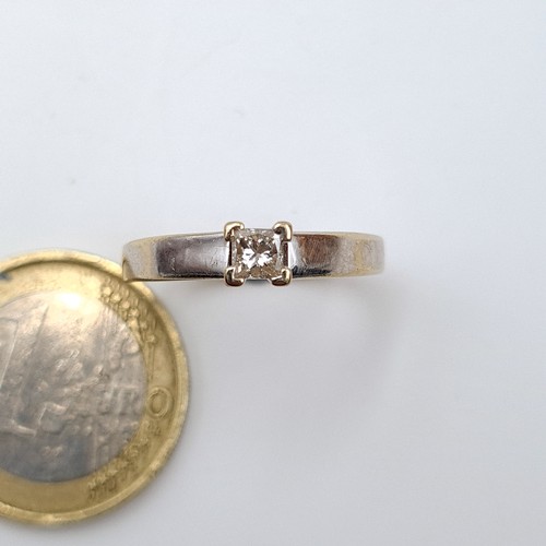 9 - Super Star Lot: A fabulous example of a Diamond Solitaire 18 carat White Gold ring, featuring a beau... 