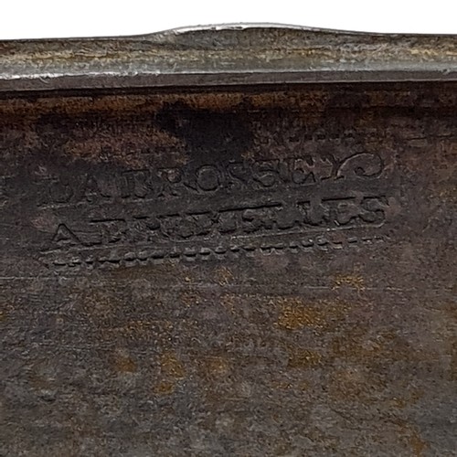 41 - A handsome late 18th century metal hinged snuff box, set with French inscription to lid. Dimensions:... 