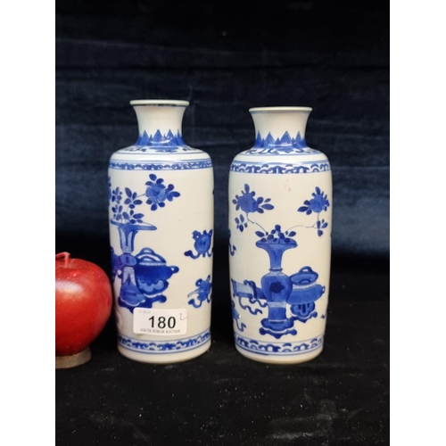 180 - A pair of handsome vintage elegant Chinese vases in the traditional blue and white pattern.