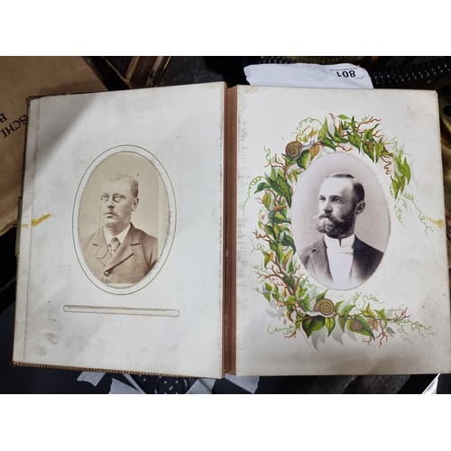 801 - Star Lot : A fantastic Victorian photo album containing 24 pages full of black and white portraits. ... 