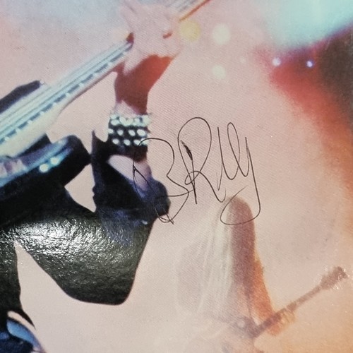 206 - Star Lot : An amazing signed Thin Lizzy 'Live and Dangerous' promotional album including signatures ... 