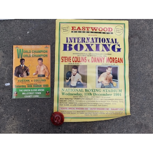 929 - Two fabulous pieces of boxing memorabilia including a programme from the 1995 WBO Super-Middleweight... 