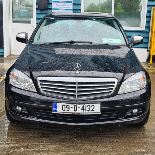 182 - Super Star Lot : Mercedes Benz, 2009 C Series 200 CDi in black. Very nice looking car. Taxed and tes... 