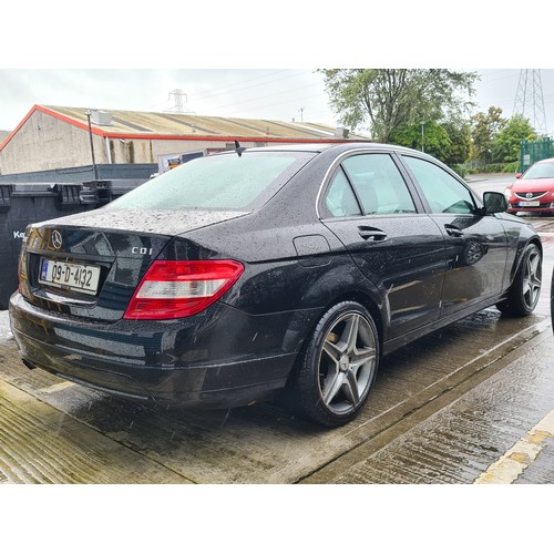 182 - Super Star Lot : Mercedes Benz, 2009 C Series 200 CDi in black. Very nice looking car. Taxed and tes... 