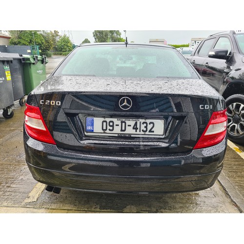 182 - Super Star Lot : Mercedes Benz, 2009 C Series 200 CDi in black. Very nice looking car. Taxed and tes... 