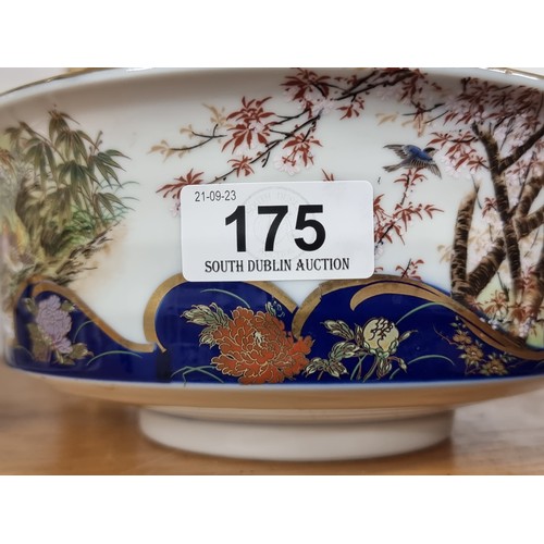 175 - A beautiful hand painted Japanese Shibata Chinaware centrepiece bowl featuring a gorgeous gilded pea... 