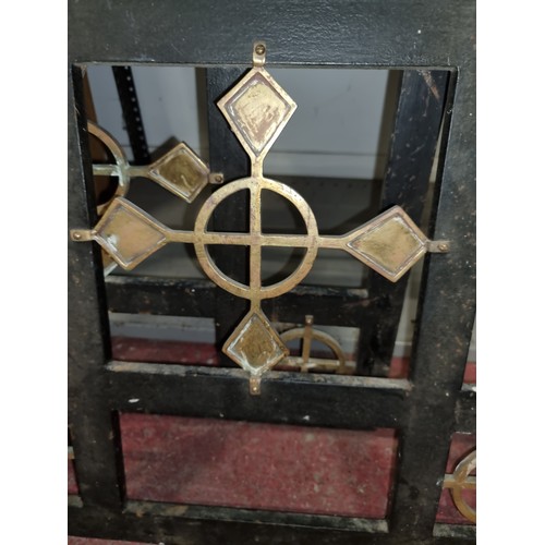 865 - A pair of 18th/19th century extremely heavy cast iron Ecclesiastical altar gate doors with a cross m... 