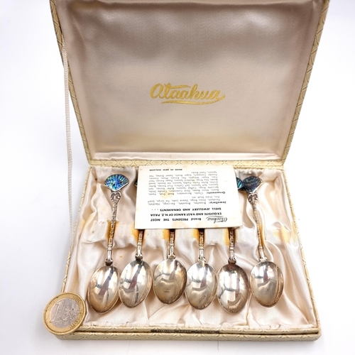 909 - A very attractive set of six sterling silver vintage Paua shell tea spoons, crafted in New Zealand. ... 