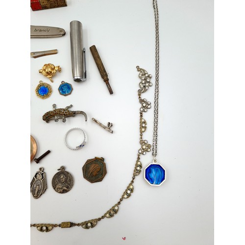 32 - A large collection of assorted vintage jewellery unchecked items, including watches, brooches, penda... 