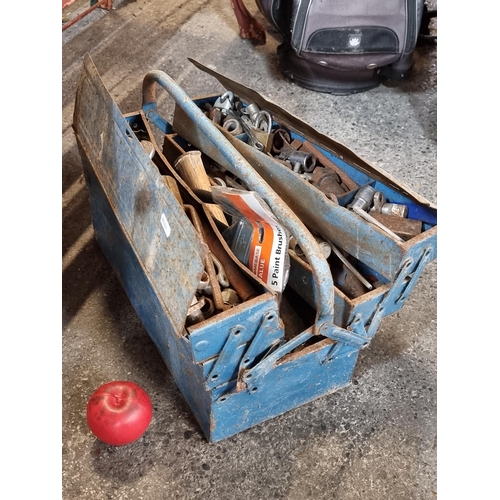 1038 - A vintage accordion tool box holding a large selection of tools including wrenches, sockets and a ha... 