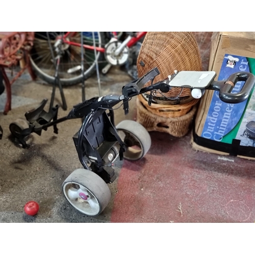 1049 - A high quality Mocad 3 electric golf trolly. Doesn't include battery or charger.