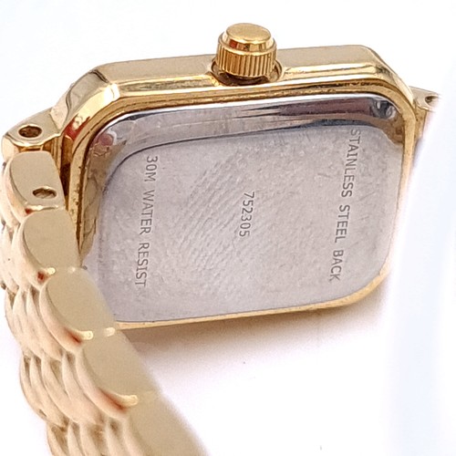 419 - A stylish as new ladies Mailia quartz wrist watch, set in original gift box.