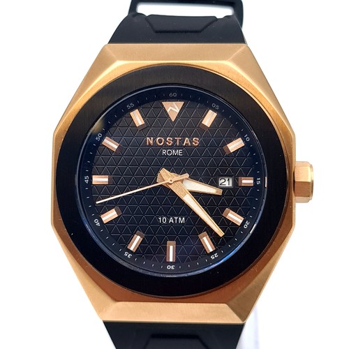 462 - A Italian made stylish as new Nostas wrist watch, set with a 43mm case, vertical brushed stainless s... 