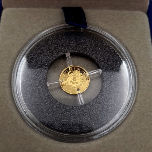 471 - A five euro solid pure gold mint coin, of 0.5 grams and awarded in limited mintage of 10,000. This n... 