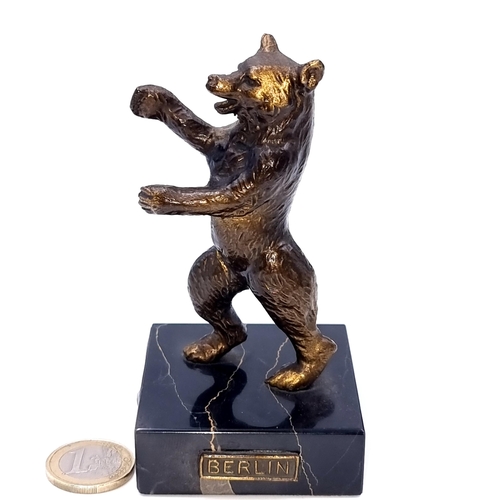 902 - Star Lot : A very interesting figure of the famous mascot to the German capital, the Berlin Bear. Th... 