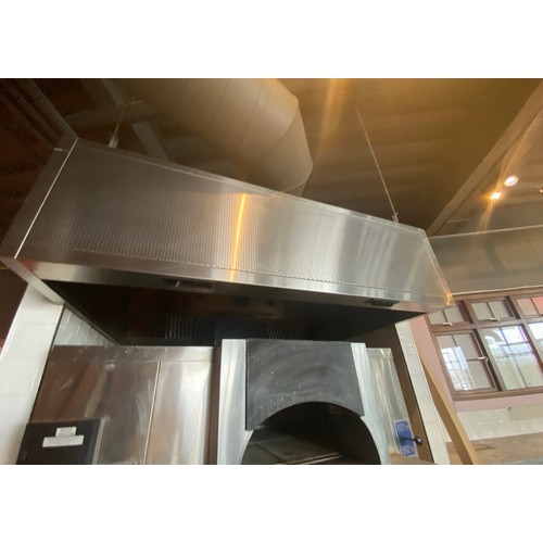 761 - Star Lot : A fabulous Large Commercial Pizza oven. Originally cost €12000, this was in a TGI Fridays... 