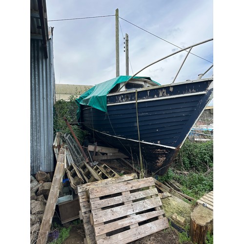 513 - Star Lot : A 30 foot wooden boat,   Made in Scotland, Lots spent to make it water tight and to refit... 