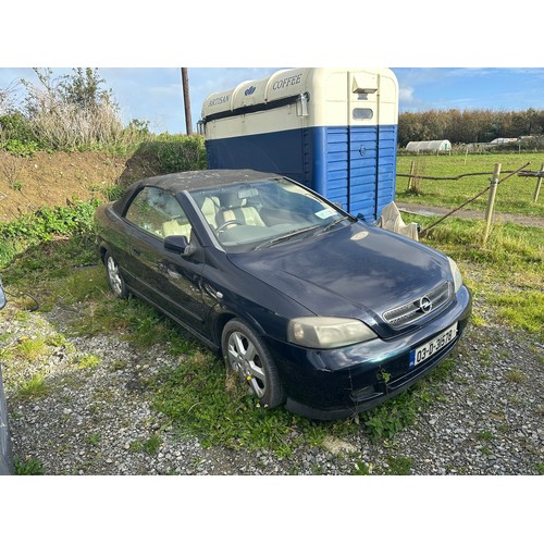 517 - Star Lot : A 2003 Vauxhall Astra convertible, Bertone Limited edition. Car has been sitting since 20... 