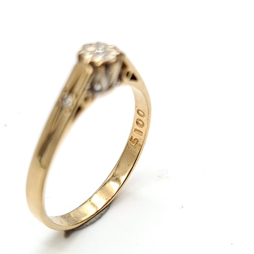 944 - Star Lot : A gorgeous 9ct gold ring set with three diamonds. Weight 1.47g. Size N. With presentation... 