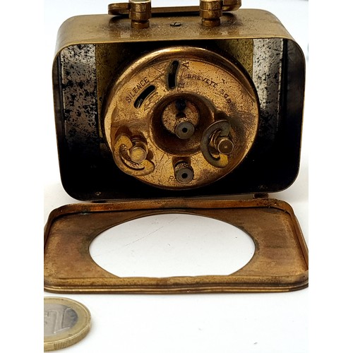 968 - A gorgeous French made 1930s Art Deco alarm carriage clock with handle to top, held in a brass case ... 