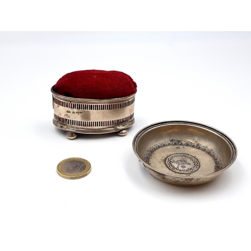 808 - A pretty velvet Sterling Silver Pin Cushion hallmarked Birmingham, c. 1944, weight of silver 22gms, ... 