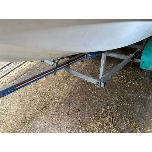 1035 - Star Lot : A Colt Sport 11ft boat By New Bourne with an Evinrude 9 HP outboard motor. With the trail... 