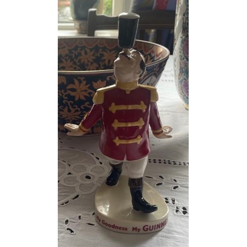 179 - An original rare Guinness Coalport limited edition figurine of The Ringmaster, in original box. In v... 