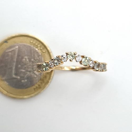 26 - A super attractive 9ct Gold Wishbone set Ring set with attractive peridots . Ring size M, weight 1.8... 