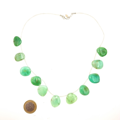 971 - A fabulous Emerald necklace with sterling silver fastening hallmarked '925' Lovely colour variations... 