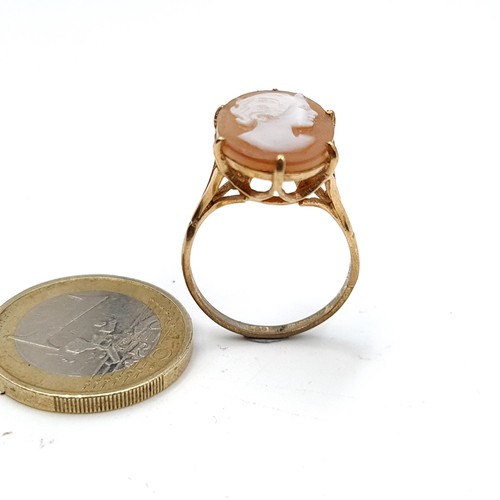 939 - A 9k gold antique Cameo Ring, sized O, weight 2.96gms. Boxed.