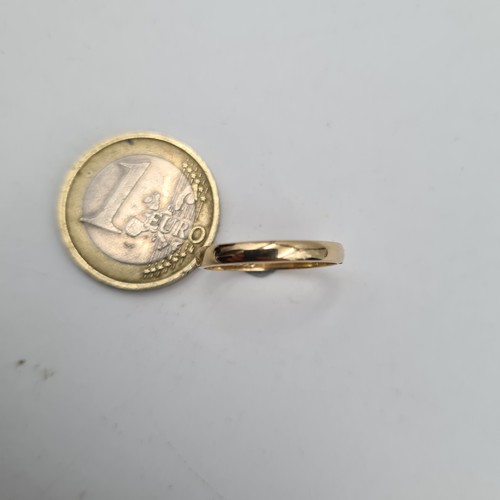 988 - Super 9ct Gold fully hallmarked god band. 
1.4g size M