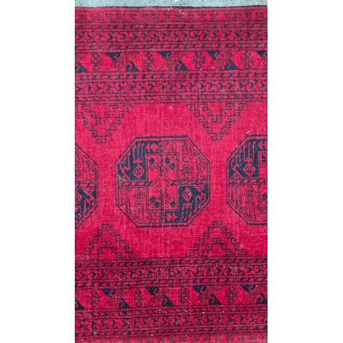 947 - Star Lot : A marvelous hand knotted woolen hall runner featuring an intricate geometric pattern in s... 