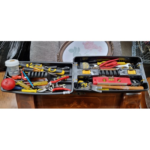 856 - Two tool trays filled with a selection of approx. 30 tools including screw drivers, a hammer, a leve... 