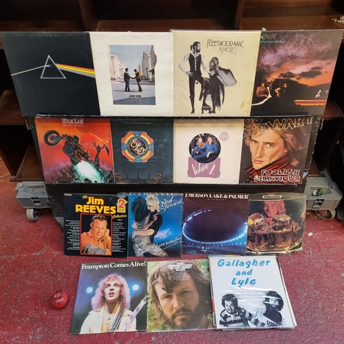 124 - A great collection of approx. 23 LP vinyl records including Pink Floyd, Rod Stewart and Electric Lig... 