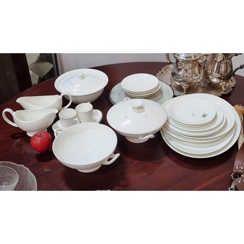 907 - A timeless collection of approx. 23 Wedgwood china comprising of tureens, oval serving platters, din... 