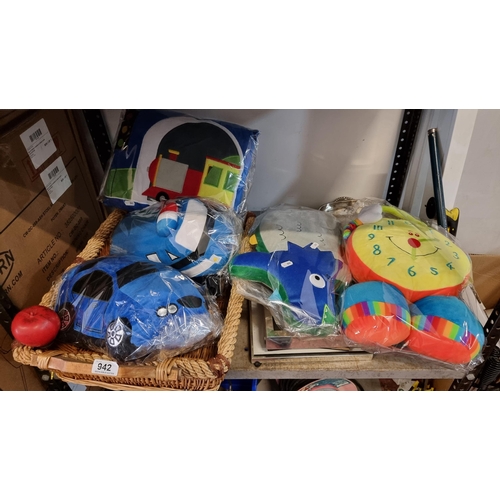 942 - Five brand new very fun plush toys and cushions with dinosaur and police car examples. All brand new... 