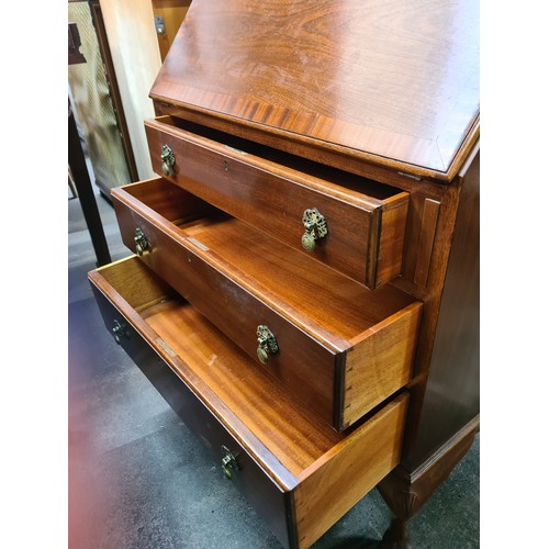 901 - A nice clean example of a vintage writing bureau, Always like these the top folds down to use as a d... 