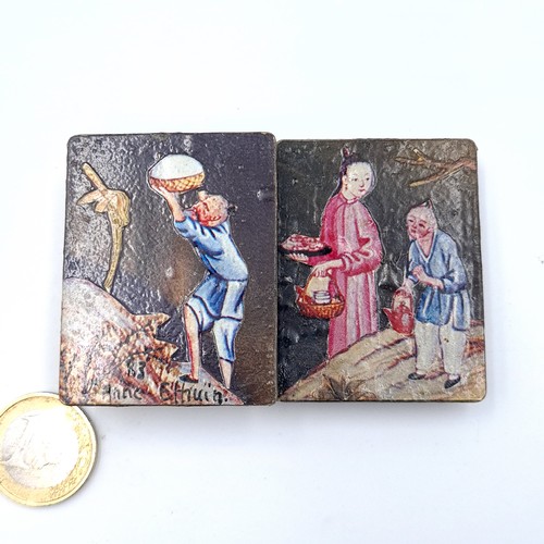 513 - A super example of a hand painted Japaneese lacquered box with external and internal painted figures... 