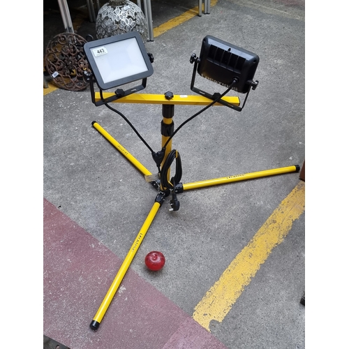 443 - Robust 220v work light, dual-headed on yellow adjustable tripod, model not visible, perfect for cons... 