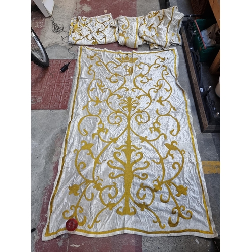 579 - Four stunning large heraldic banners for decorating grand halls or streets for various events. In a ... 