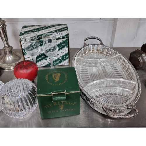 768 - A selection of crystal and glassware including a vintage a Heritage Irish Crystal 'Symphony' votive,... 