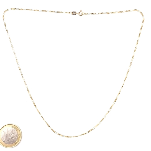 904 - A 9k gold figaro chain necklace with a lobster clasp, weight 2.61 grams, length 44cm.