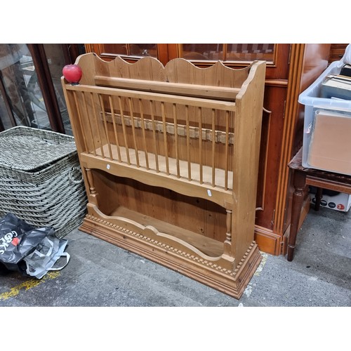 876 - A gorgeous country style kitchen wall unit. Features rack to top for plates as well as shelf to base... 