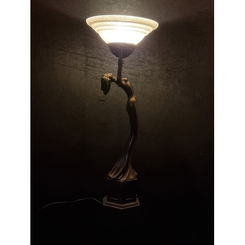 872 - A striking heavy Art Deco style floor standing lamp in the form of an elegantly posed female, comple... 