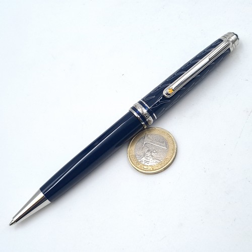 543 - Star Lot : A Montblanc special edition Meisterstuck Le Petit Prince pen, pen comes in unusued condit... 