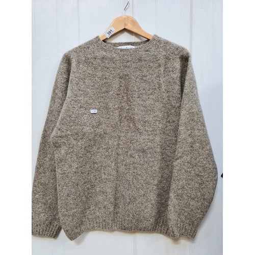 391 - A new with tags super soft 100% pure new wool sweater by Harley of Scotland, classic crewneck design... 