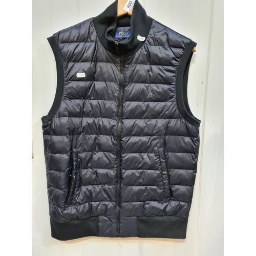 400 - A sleek Polo Ralph Lauren men's quilted gilet, men's size M. Showcasing classic design and casual el... 