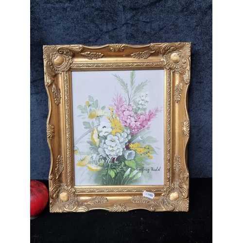 763 - A delightful original oil on board painting featuring a bight bouquet of wildflowers in a pretty pal... 