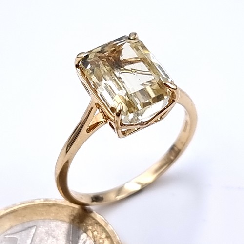 531 - Star lot : A 14K gold citrine stone ring of 3.75 cts, ring size R, weight 4 grams. Pretty ring. Boxe... 